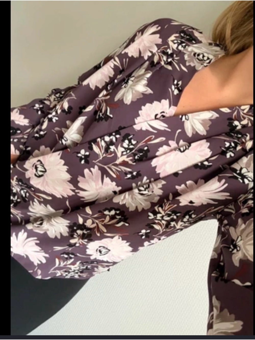 Ann Taylor Dark Plum and Champagne Blusar🪷